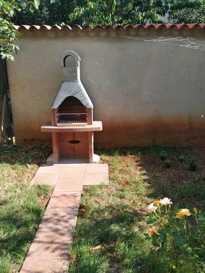 Apartmani Zlatko Pula Dış mekan fotoğraf
